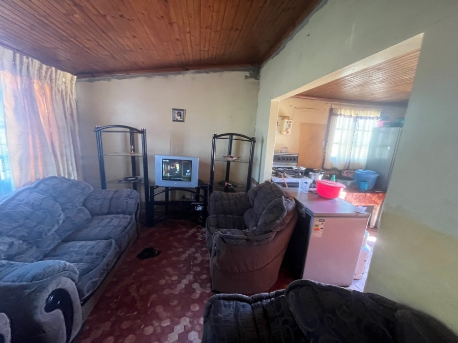 2 Bedroom Property for Sale in Zwide Eastern Cape